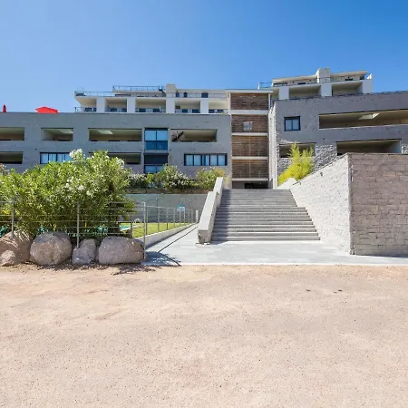 Chateau By Interhome * Порто-Веккіо