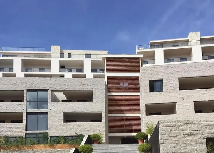 Chateau By Interhome Порто-Веккіо